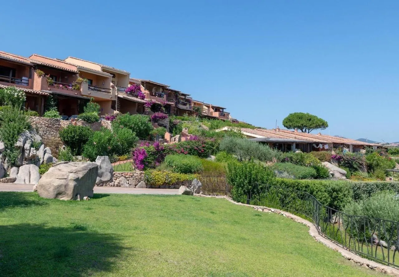 Holiday Home In Golfo Aranci 30357 마리넬라